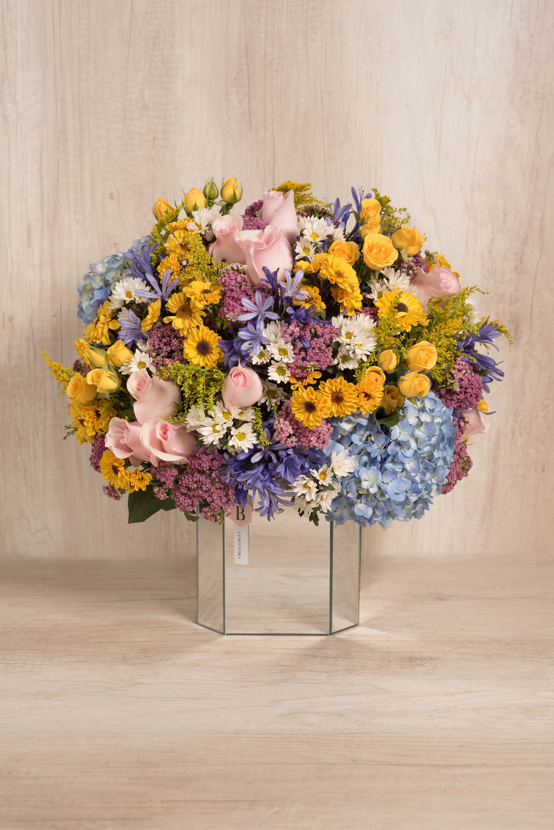 Arreglo Brisa en Mirror Box
