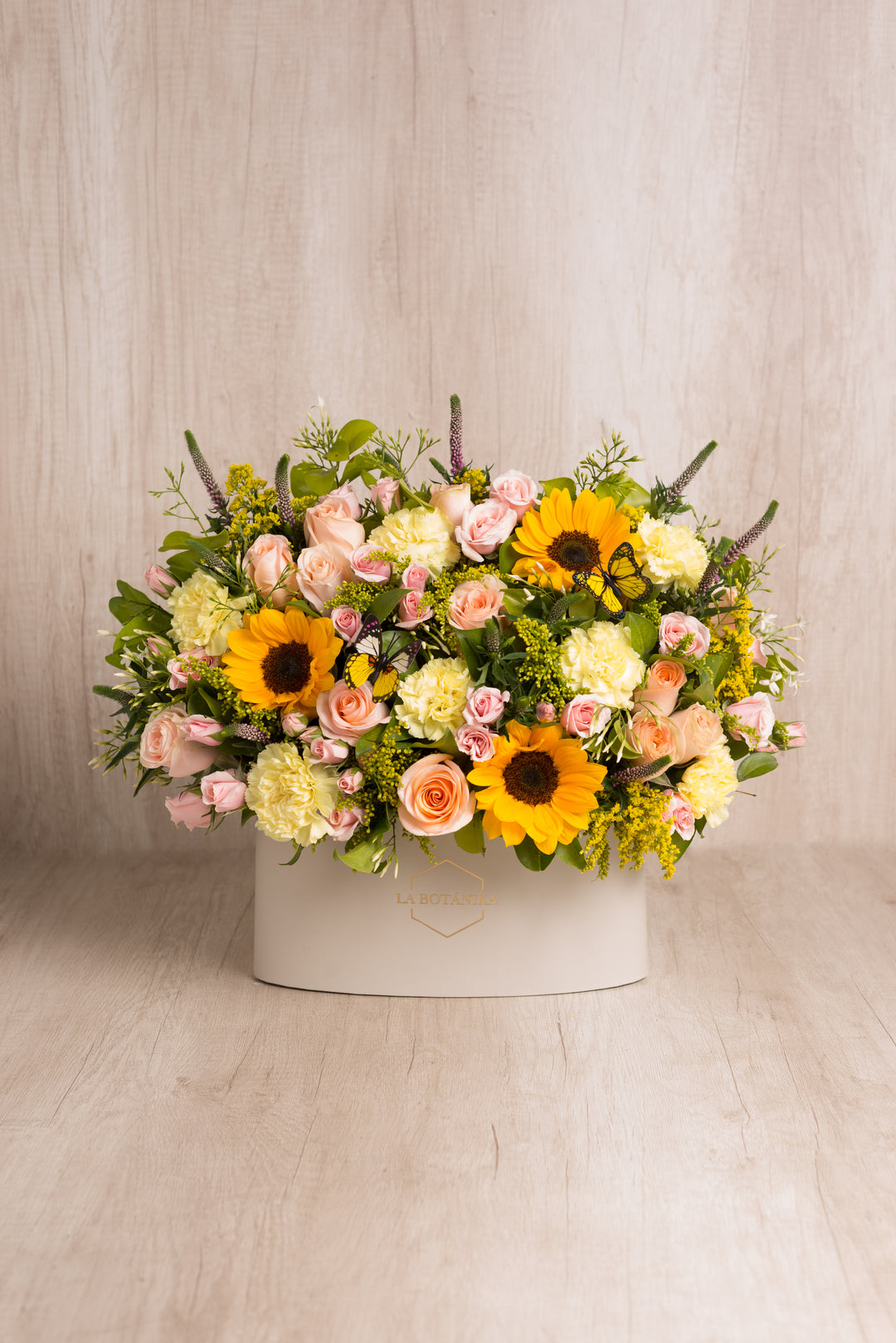 Oval Box Nabila