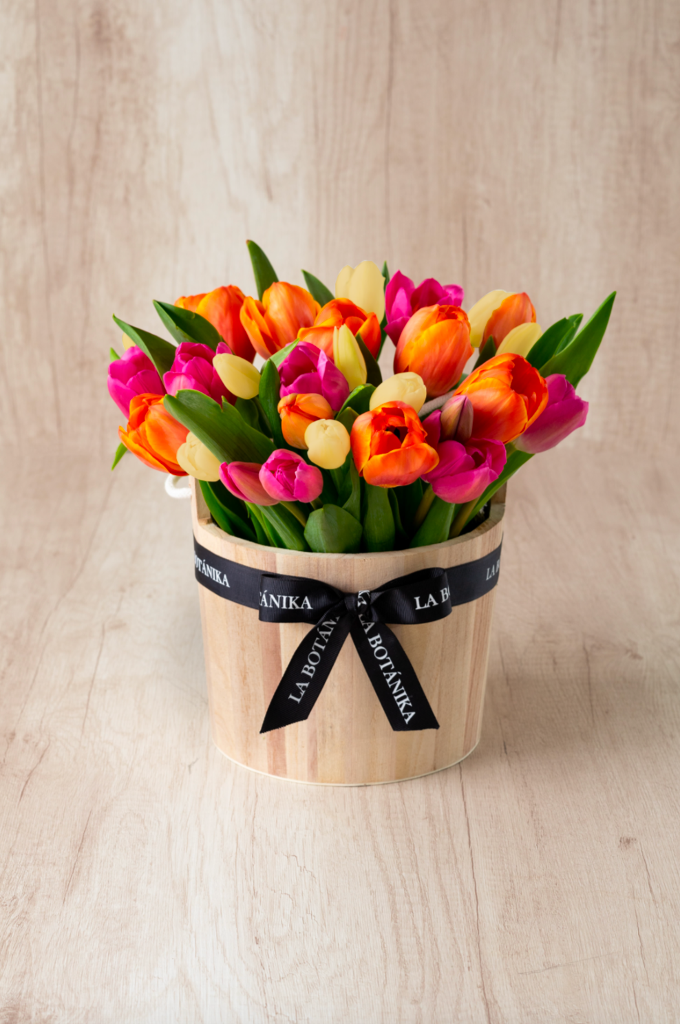 Barril Bianca Mix 25 Tulipanes