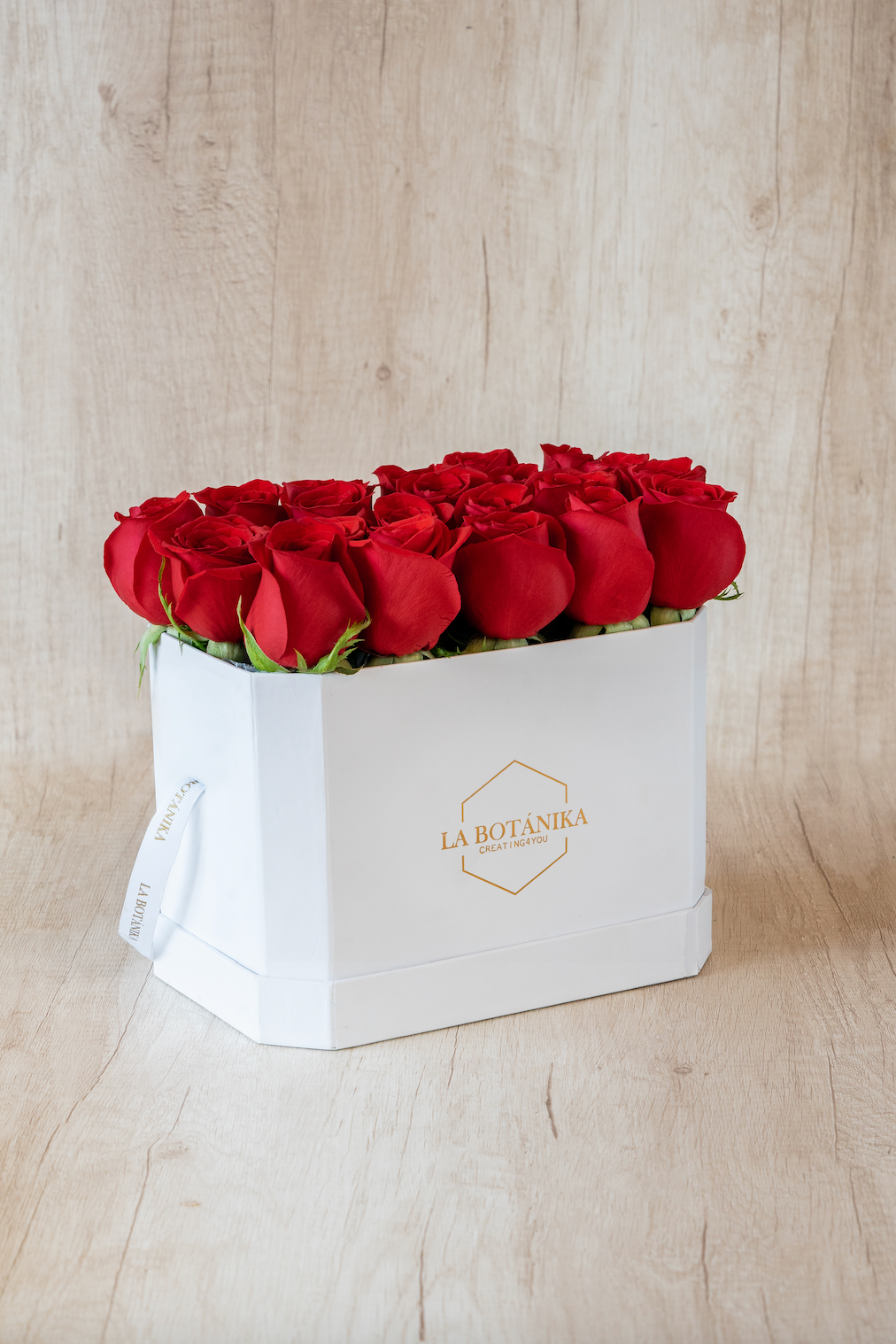 Love Box blanca 22 rosas rojas