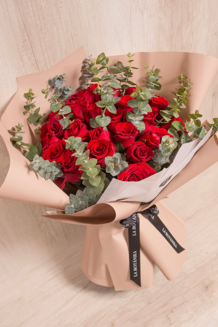 Ramo Sabina x 24 Rosas Rojas