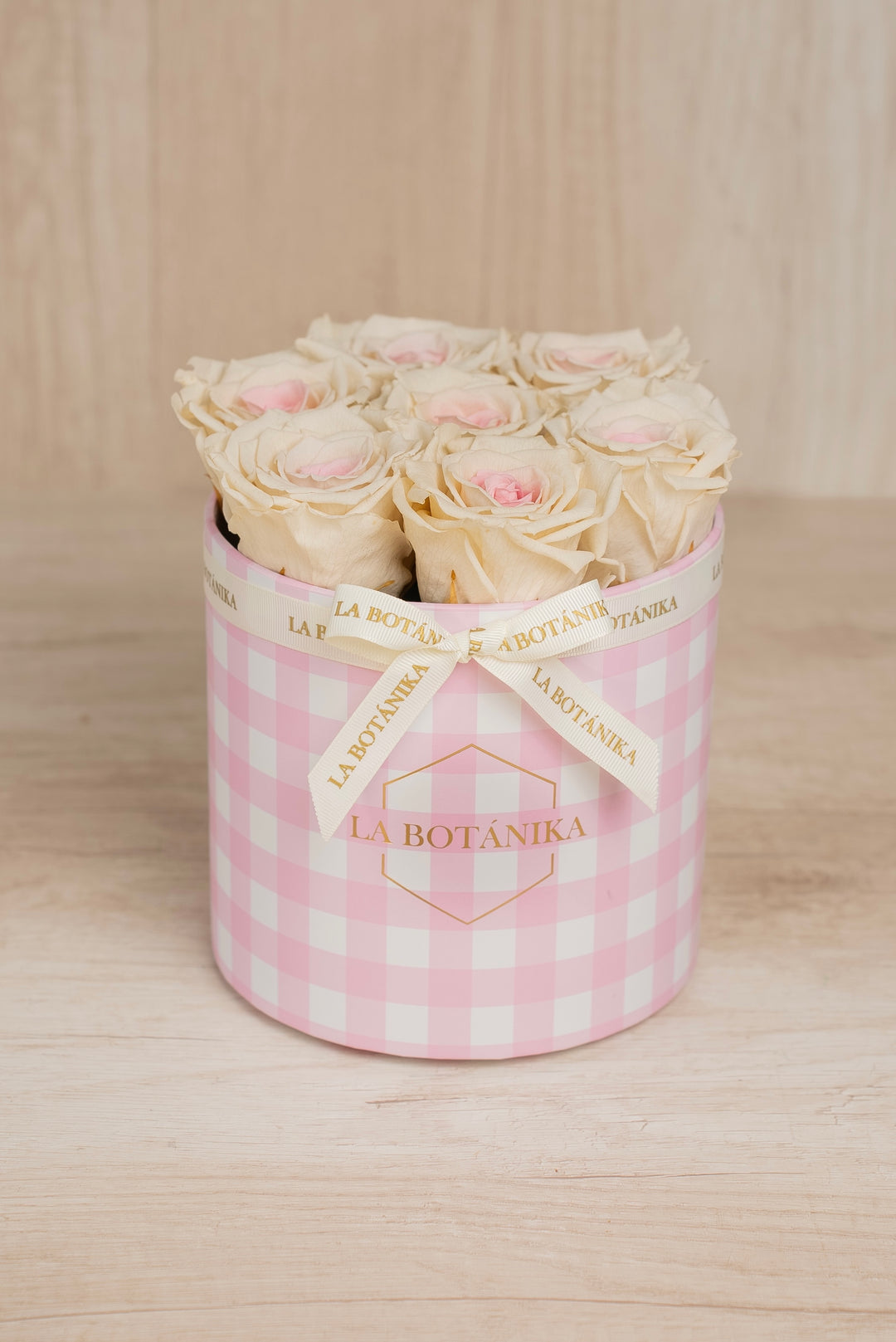 Round Box vichy rosada rosas preservadas