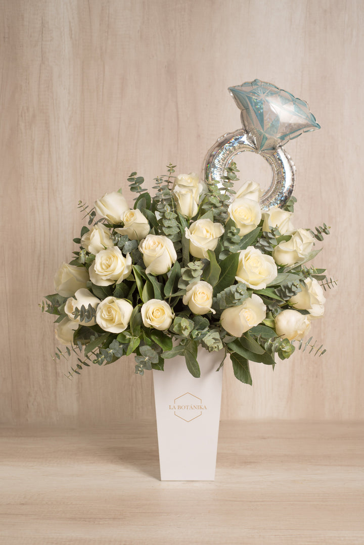 Tall Box 50 rosas blancas - Sameday
