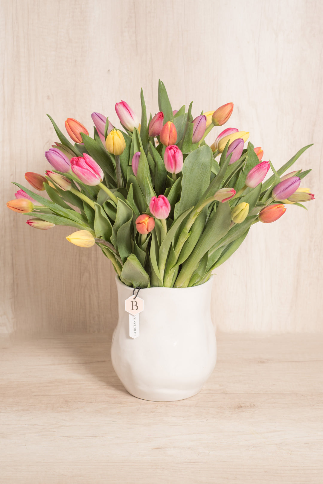 Florero Marilia 50 Tulipanes Mix