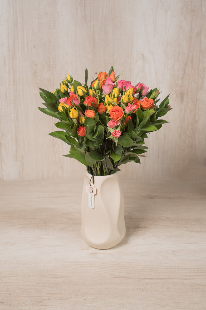Florero Celine con mini rosas