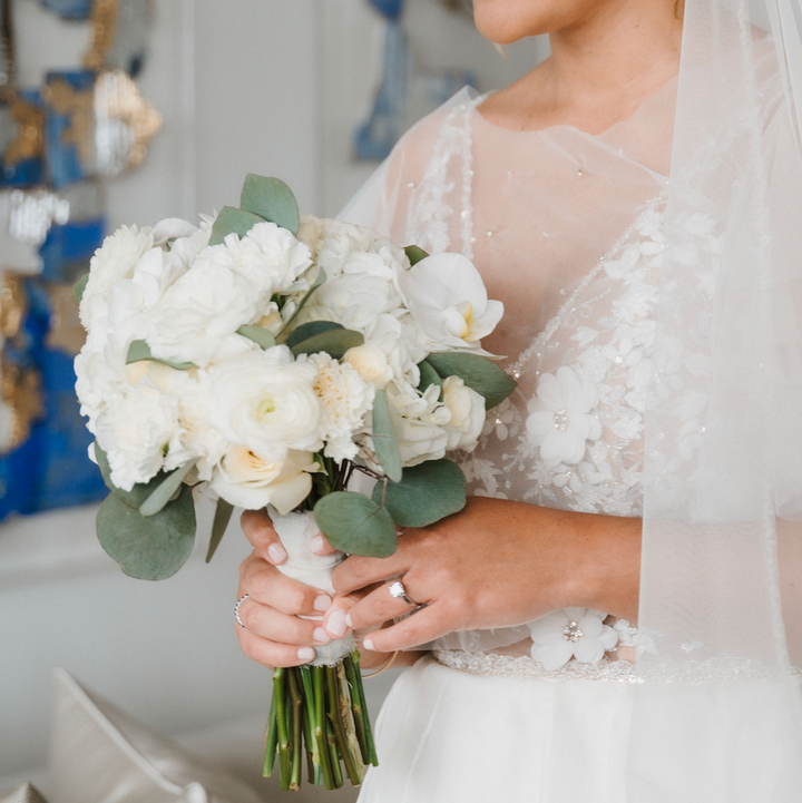 Bouquet de novia - Ranuculos, Clavel, Hortensia, Ostia