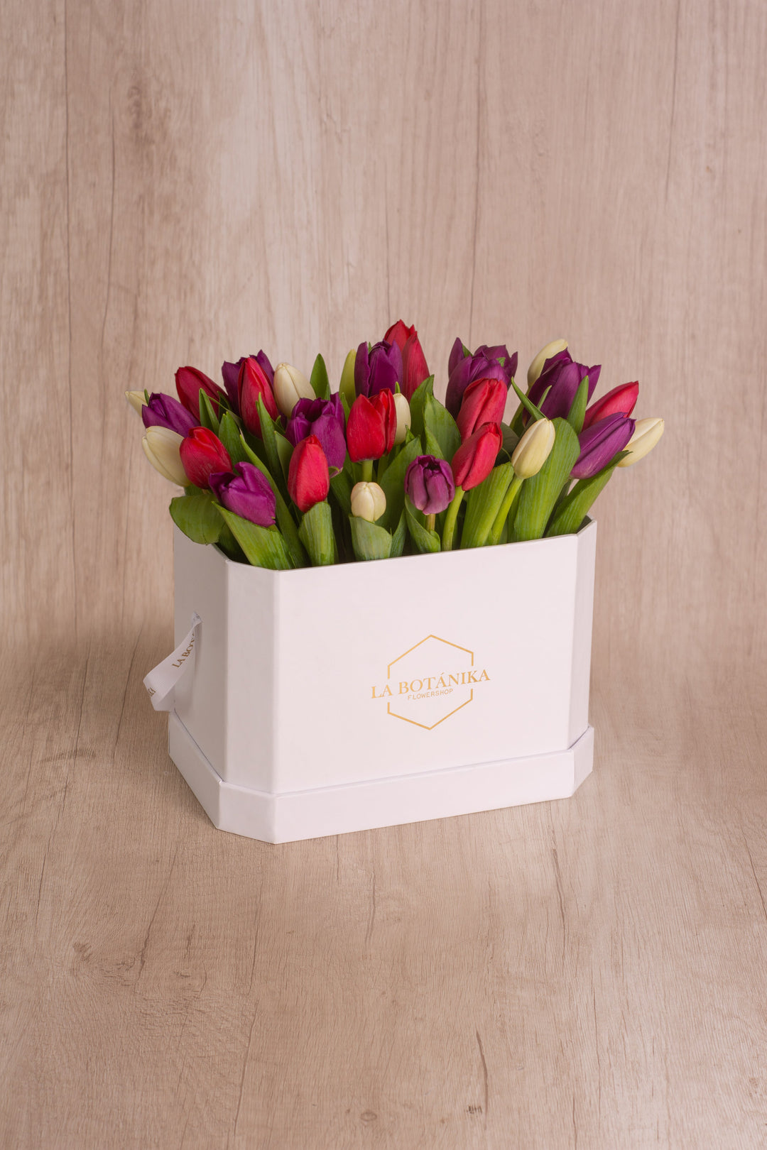 Love Box blanca Mix 30 Tulipanes - Sameday