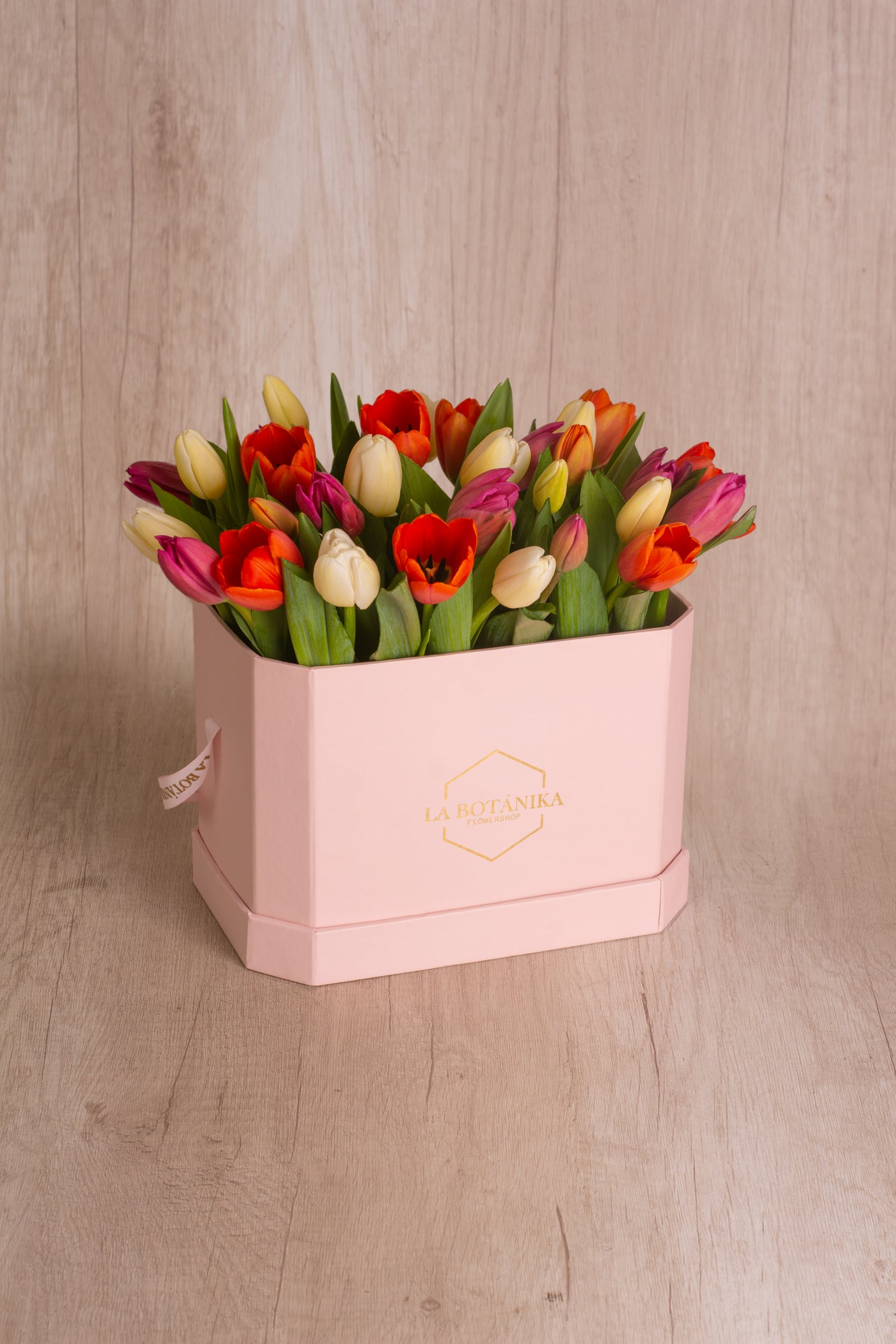 Love Box rosada Mix 30 Tulipanes