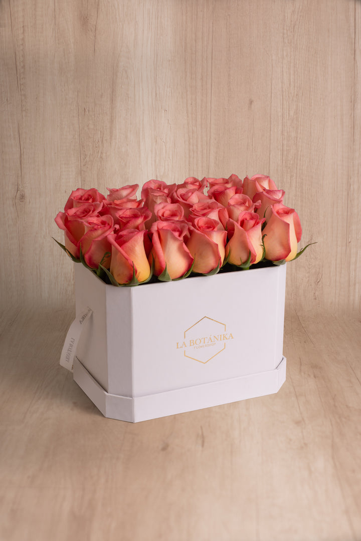 Love Box blanca 22 rosas  - Sameday