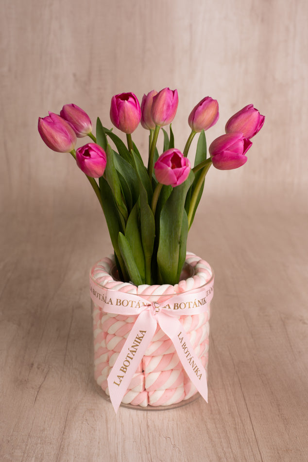 Marshmallows Rosados con Tulipanes