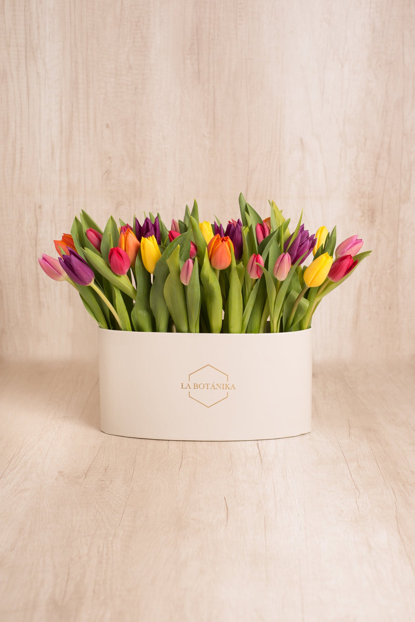 Oval Box Mix 30 tulipanes