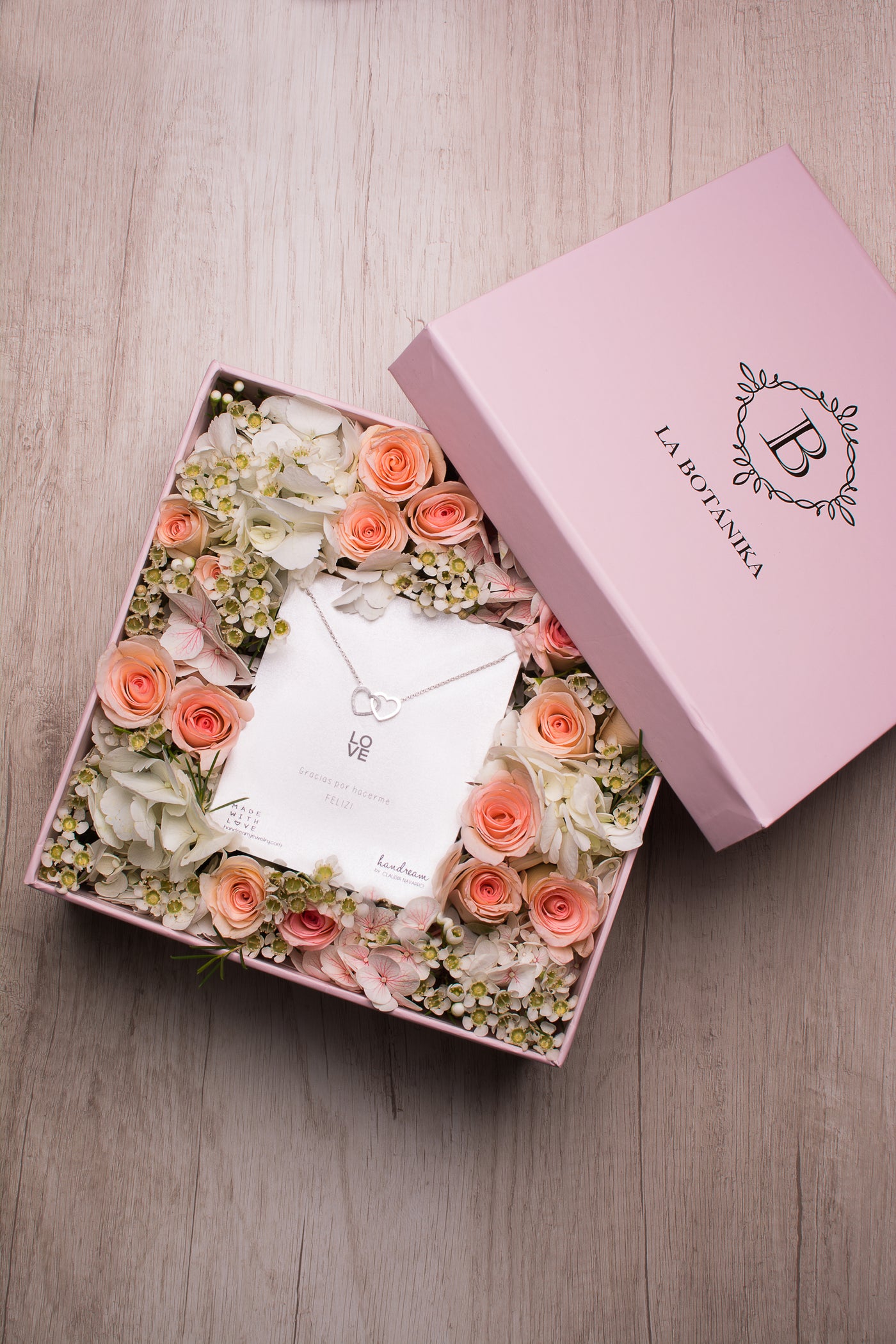 Surprise Box Giselle con collar