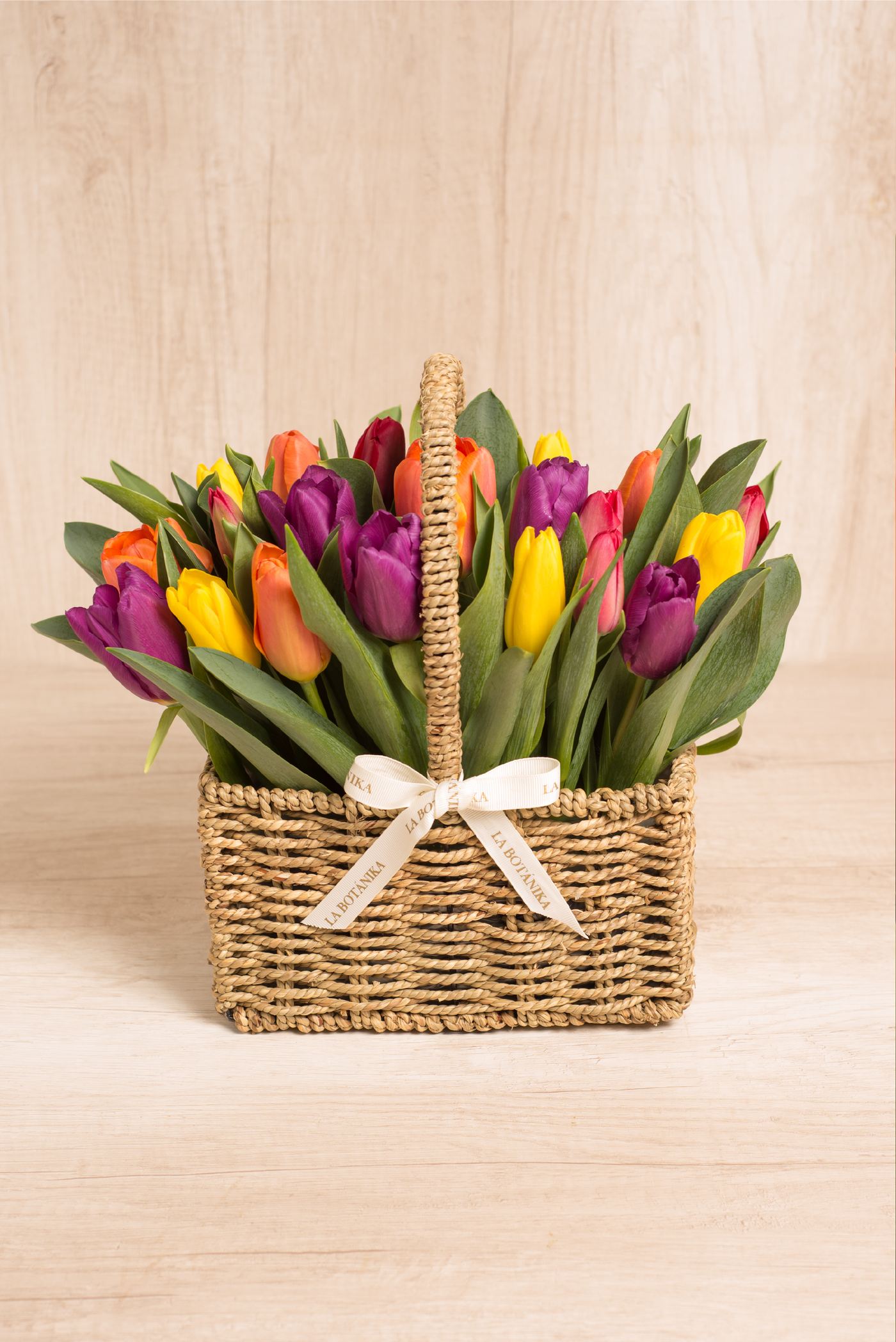 Canasta 20 Tulipanes